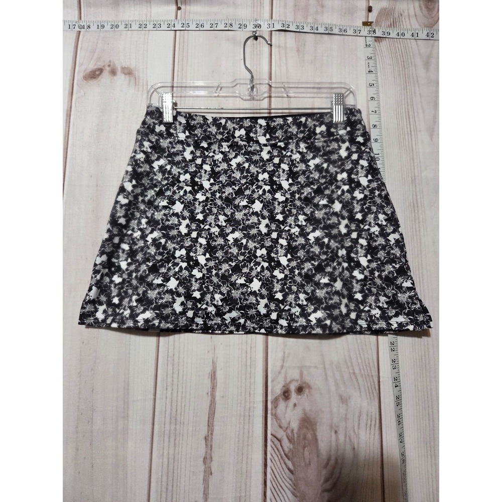 Ladies Small Floral Mini Skort Black‎ White Print Skater Style Casual
